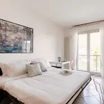 Apartamento Tiny Blue - By Myhomeincomo *