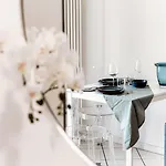 Tiny Blue - By Myhomeincomo Apartamento Como