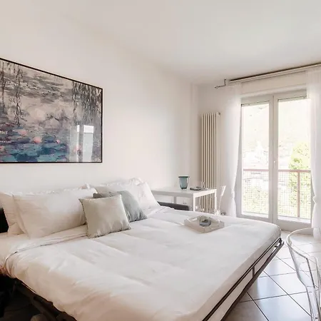 Apartment Tiny Blue - By Myhomeincomo *