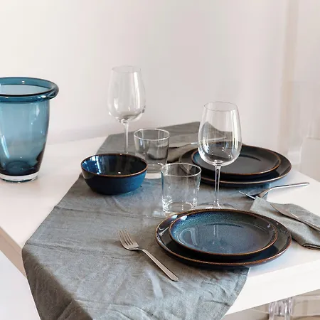 Tiny Blue - By Myhomeincomo Комо