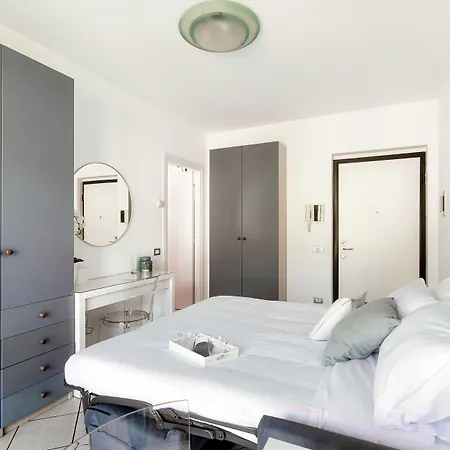 Tiny Blue - By Myhomeincomo Apartamento *