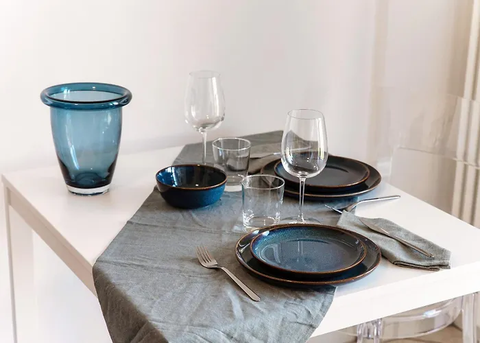 Tiny Blue - By Myhomeincomo Como