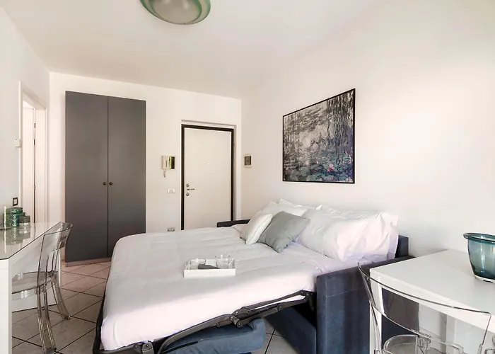 Tiny Blue - By Myhomeincomo * Como