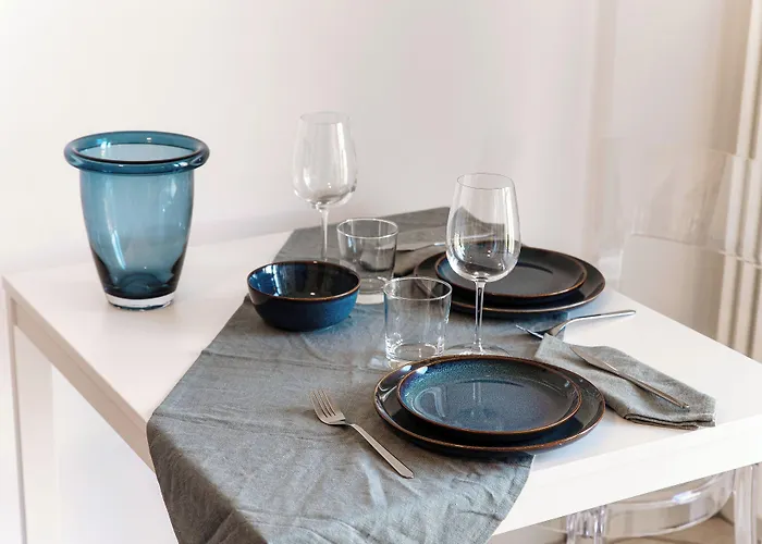 Tiny Blue - By Myhomeincomo Como